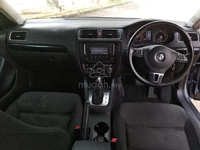 2015 Volkswagen JETTA 1.4 TSI (CKD) (A) - 4