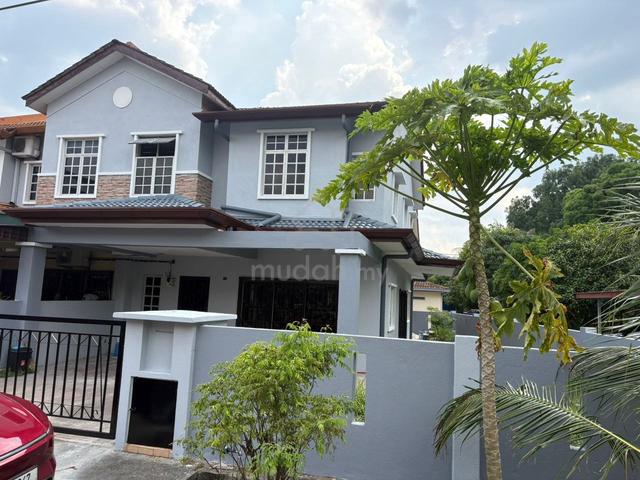 Corner Lot! Double Storey Terrace Seksyen 5 Bdr Baru Bangi for Rent! 1
