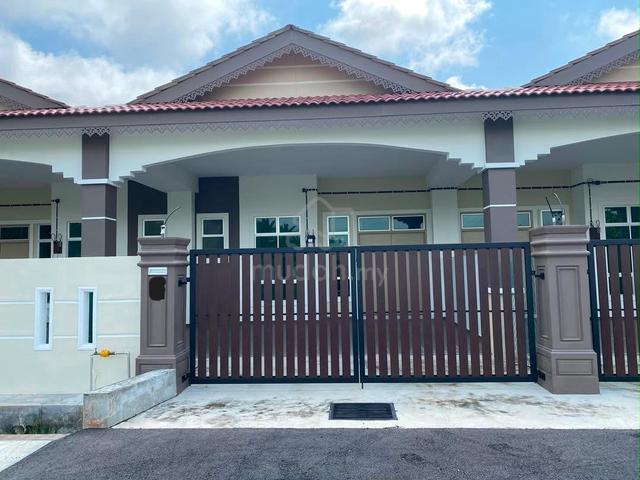 Johor Parit Jawa Freehold 1-Storey Terraced House For Sale 1