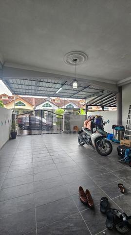 Renovated Taman Kempas Indah Single Storey Terrace 1