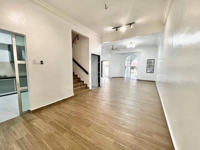 Teres 2 Tingkat Fully Renovated untuk Dijual – Kulim Perdana, Kulim Hi 1