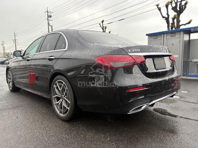 (BEST DEAL) Mercedes BENZ E200 SPORT AMG LINE 2022 - 4