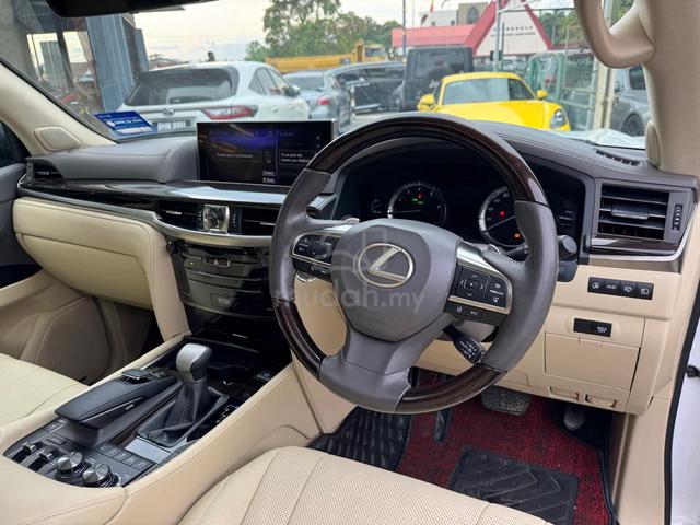 2017 Lexus LX570 5.7 (A) Tip Top Boleh Loan - 5