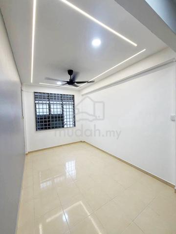 FLAT TAMAN SERI DAMANSARA PEKAN NANAS 1