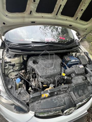 2013 Hyundai ELANTRA 1.6 STANDARD SPEC (A) - 4