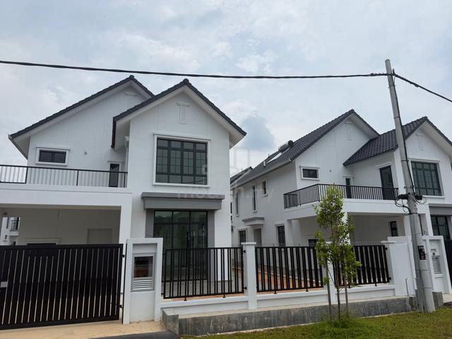 10min Toll 🔥New Completed Luxury Bungalow Ayer Keroh Jasin Melaka 1