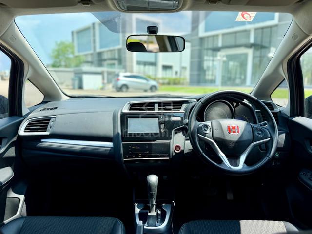 FULL LOAN 2019 Honda JAZZ 1.5 V FACELIFT (A) - 5