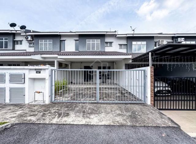 Iringan Bayu / Monthly 1.7k / No house infront / Corner lot can choose 1