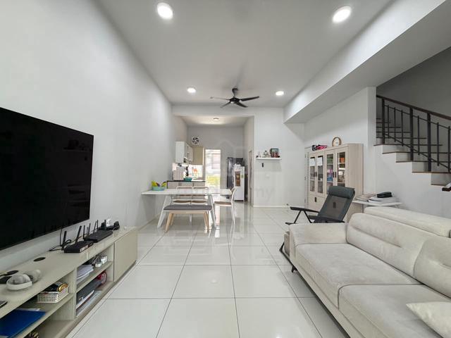 TamanSari Rawang 2 Storey Terrace House For Sale Good Condition 1