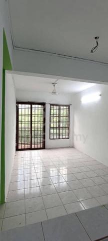 Park Avenue (Tampoi Indah) 1