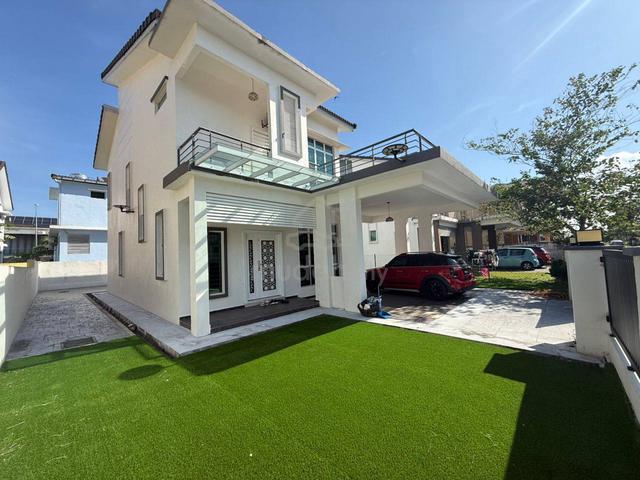 Move in Condition 2 storey Bungalow Taman Cenderawasih Seremban 1