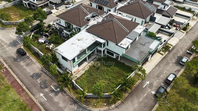 Austin duta corner Adjoining 2 cluster sale below market malay owner 1