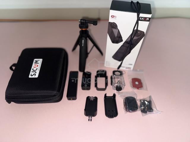 C300 action camera SJCAM - photo 3 of 4