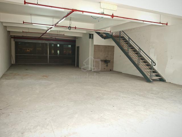 2,791 sf The Atmosphere Seri Kembangan Ground Floor Duplex Shop Office 1