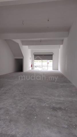 Kangkar Pulai 2-storey Shoplot *G floor* / Pekan Nanas / Pulai Indah 1