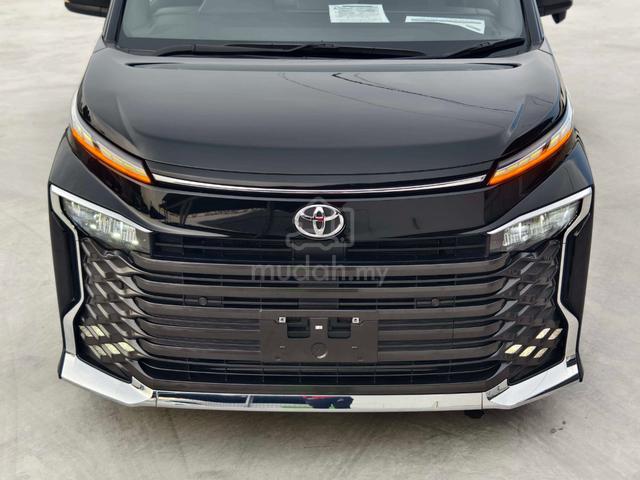 2023 Toyota VOXY 2.0 S-Z (A) 27K KM - 4