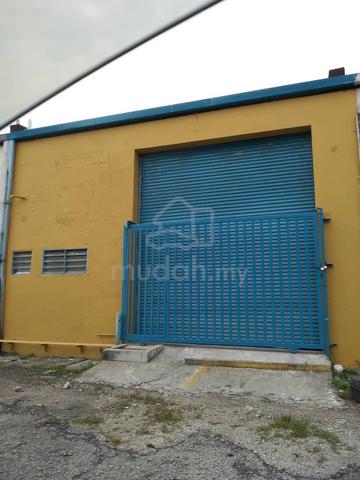 1.5 Storey Link Factory at Taman Perindustrian Puchong Utama For Rent 1