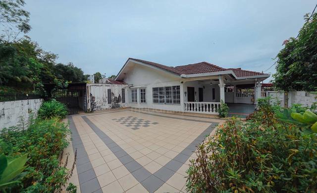 1Storey CORNER Taman Industri Bolton Sri Gombak (LARGE SIZE CORNER) 1