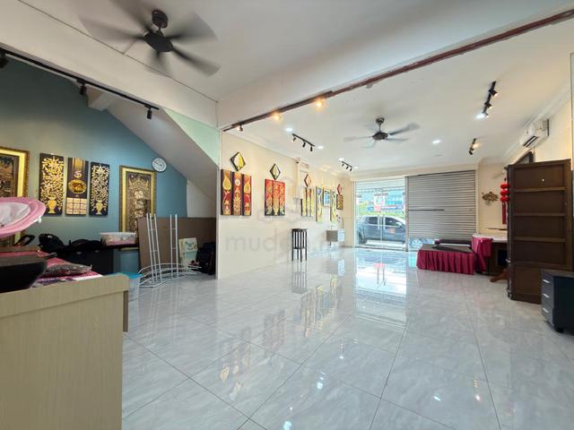 Bandar Uda Utama 2 Storey Shop For Sale 1
