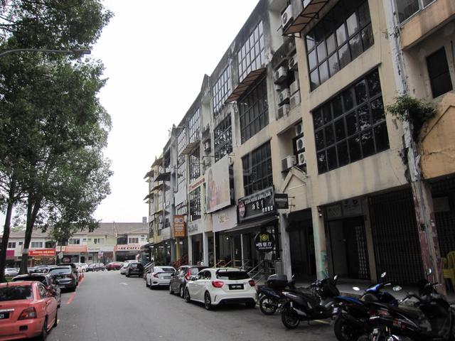 Gombak  ( Sri Gombak ) Ground Floor Shop Rent 1