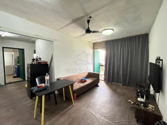 Flat PKNS Seksyen 18 Shah Alam 1