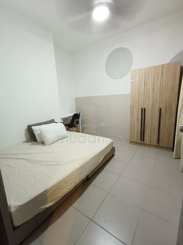 Fully Furnished Queen Bedroom for Rent at Residensi Metro Kepong 1
