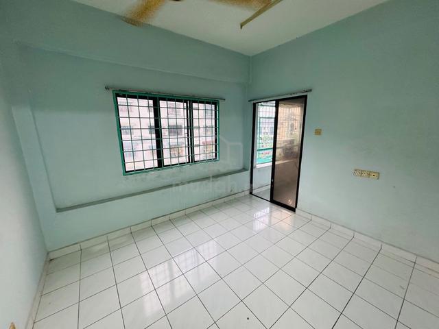 Taman Lembah Maju 600 Apartment 1