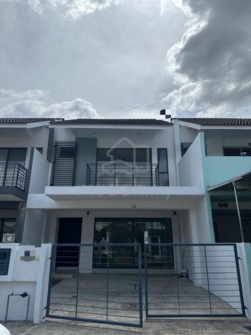 2 Sty Teres Desa 10 Bandar Country Homes 7 Kota Emerald Anggun Rawang 1