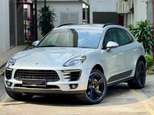 Porsche MACAN GTS F/Lft PDLS+ F/Option RedInt BOSE - 3