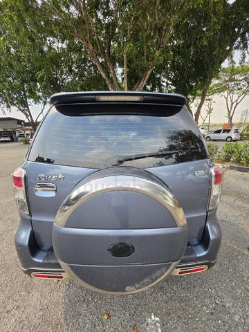 2011 Toyota RUSH 1.5 S F700RE FACELIFT (A) - 5