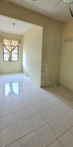 Seberang Jaya 2 Storey Partially Furnished For Rent at Taman Sutera 4