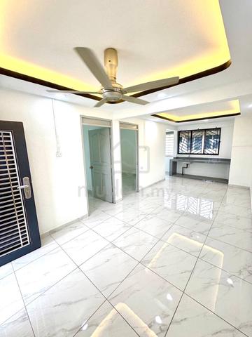 Flat Taman Ungku Tun Aminah 2