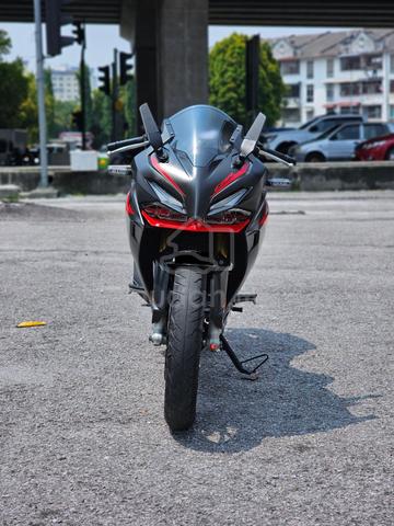 2023 Honda CBR150 ( 27K KM & 99% NEW ) FULL LOAN - photo 8 of 10