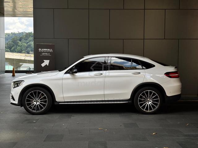 2019 Mercedes Benz GLC300 COUPE 4MATIC AMG Line - 5