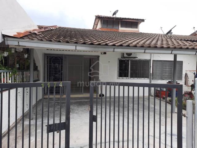 Taman Seri Serdang, Seri Kembangan Selangor. 1