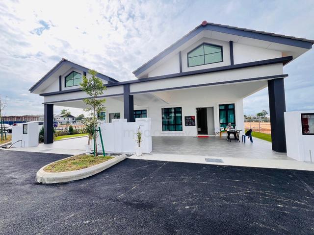 Full Loan Ayer Keroh 🔥 Single Storey Semi D Family Store Melaka Tol 1