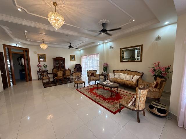 Termurah RENOVATED Semi-D, Taman Prima Saujana Kajang Freehold Open 1