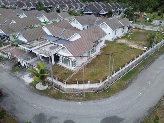 Corner Lot Semi D Puncak Iskandar Seri Iskandar Perak 1