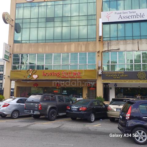 Bandar Puteri , Corner end lot shop Next to Oriental Cafe, 1