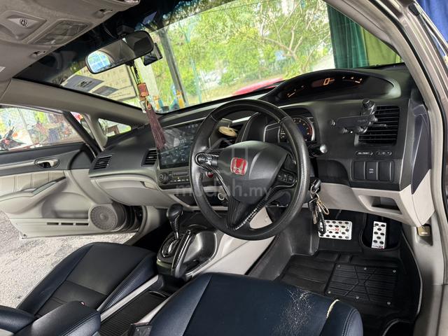 2011 Honda CIVIC 1.8 i-VTEC (A) - 4