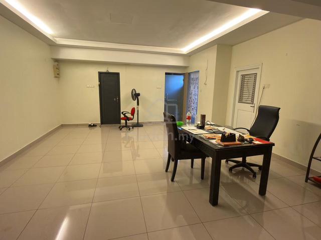 Taman Putra Perdana Shoplot Apartment untuk Dijual! 1