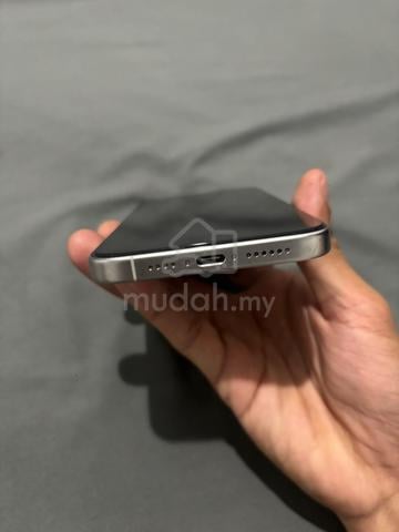iPhone 15 Pro Max 256GB – White Titanium - photo 5 of 6
