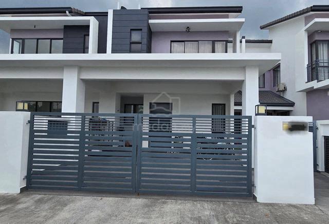 Facing Open | 2 Storey Terrace Robin Bandar Rimbayu | Solar Panel Inst 1
