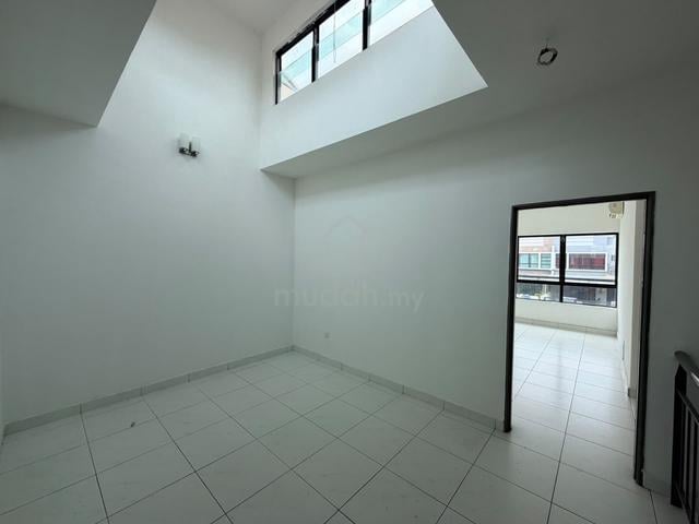 Lakeside Residences @ Bandar Metro Puchong Double Storey Terrace 1