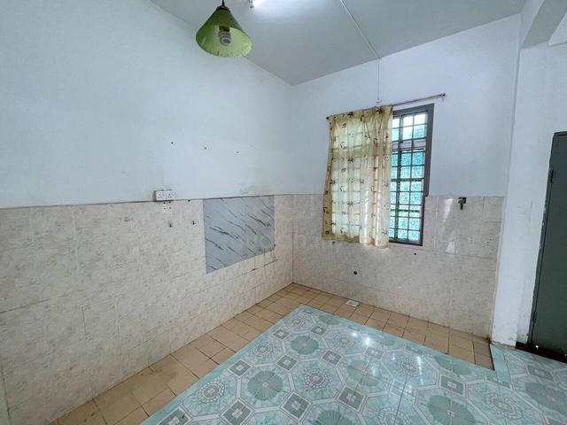 SEKUNTUM, BUKIT DAHLIA - Open Facing / NON BUMI LOT / DOUBLE STOREY 5