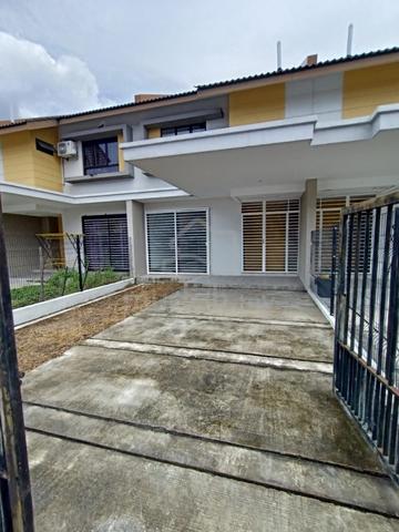 1600sqft, 2 Storey Bandar Mahkota Banting ( Near WCE Hihgway ) 1