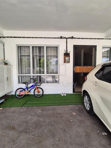 Rumah Fully Furnished Double Storey untuk Disewakan @ Tiara Sendayan 1