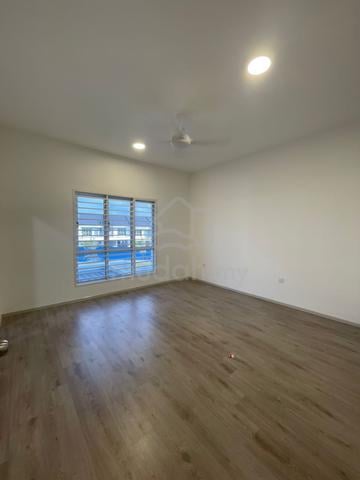 Double Storey Emilia Lakeside 1 Nilai Impian Nilai 3 USIM 5