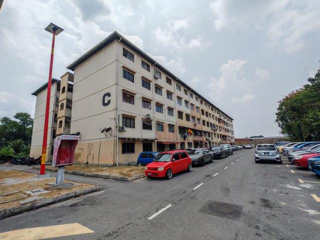 Taman Suria Pendamar Flat 1