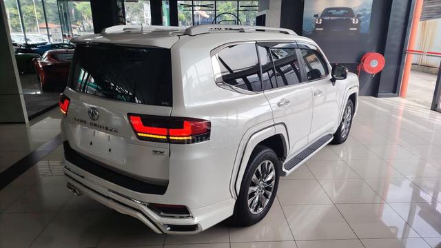 2024 Toyota LANDCRUISER 300 ZX Modellista - 2